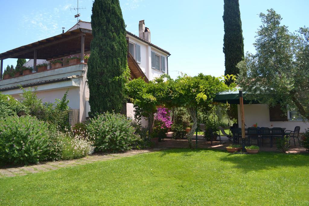 Hostal Casale Ai Poggi Orbetello Exterior foto